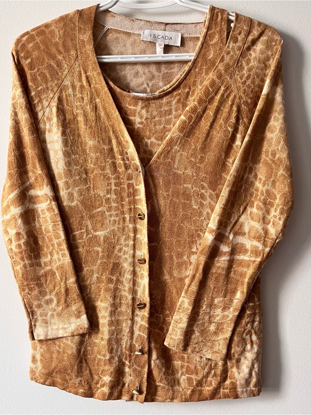 Escada 2Pc Camel & Cream Croc Print Knit Twinset sz 36 or S/M